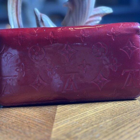 Louis Vuitton Vernis Wallet - Picture 1 of 11
